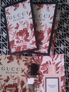 Gucci Bloom Mini Sample Pack in Pink and Rose-Tone Floral